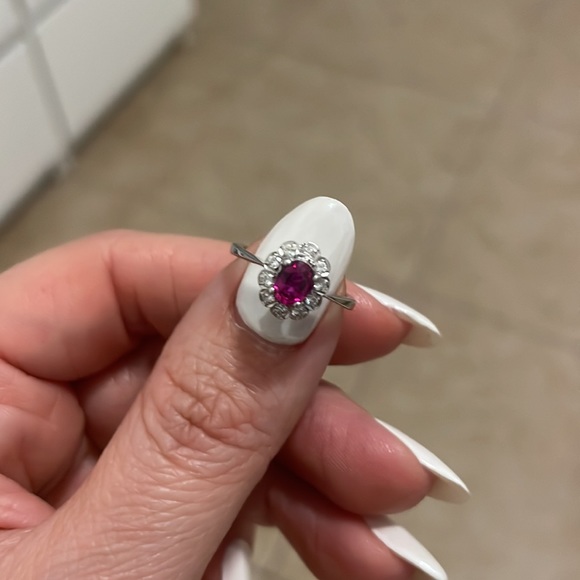 14 k white gold , diamond and pink sapphire ring approximately .25 Carot… - Picture 4 of 4